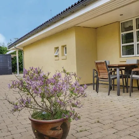 Two-bedroom Holiday In *
