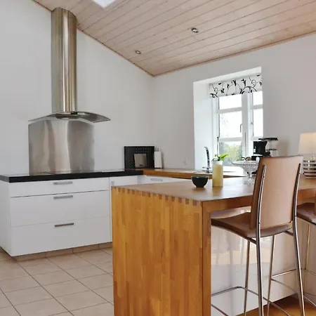 Two-bedroom Holiday In *